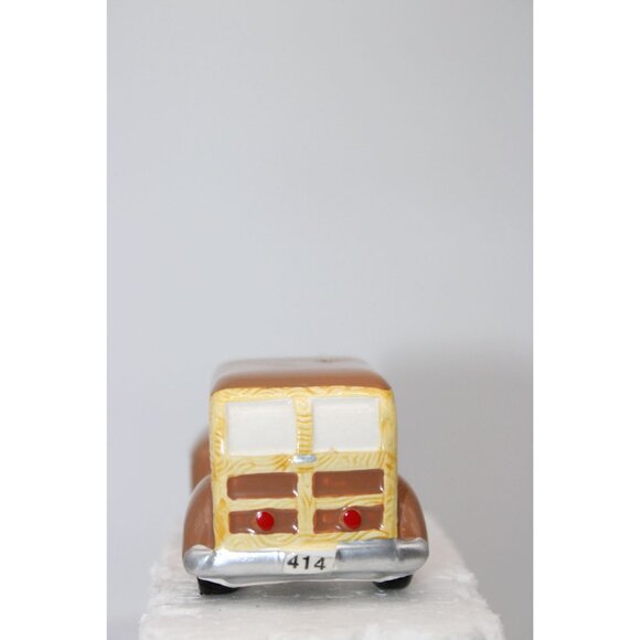 Dept 56 Snow Village - Wood Station Wagon - Picture 4 of 6